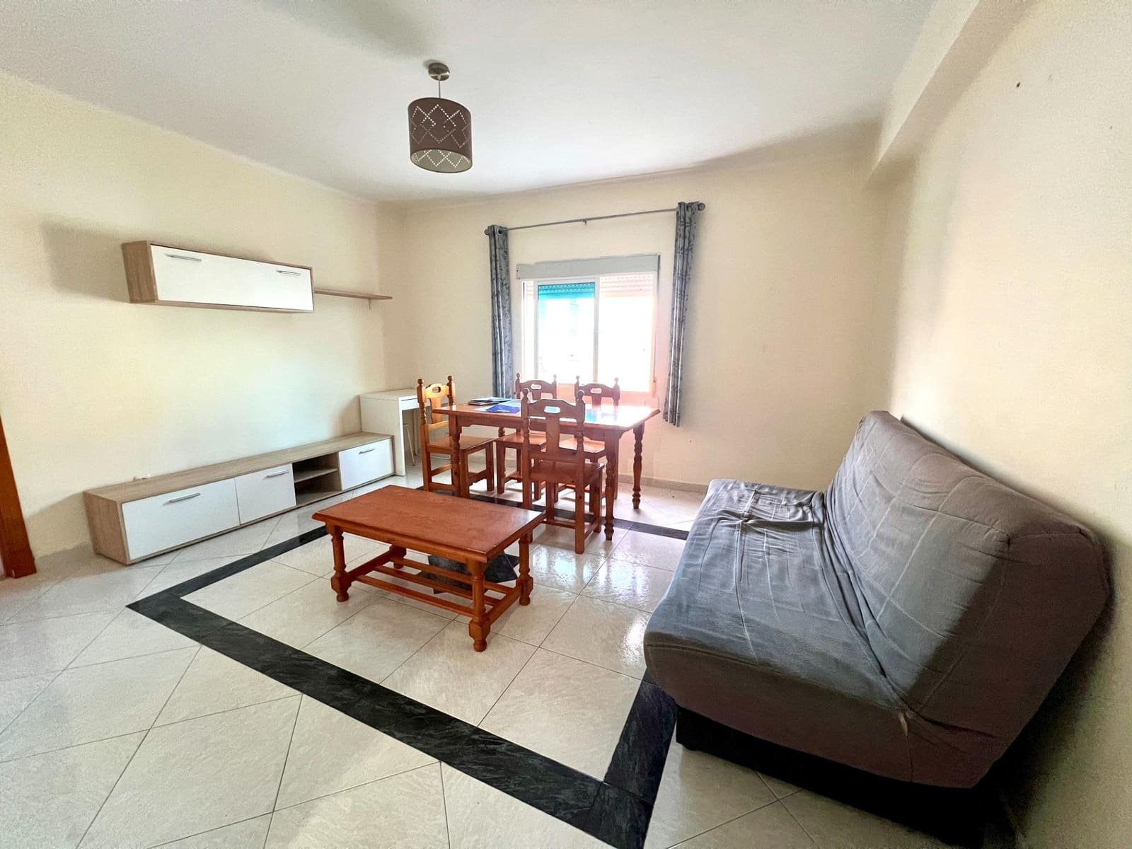 3 sovrum Lägenhet till salu i Chiclana de la Frontera - 140 000 € (Ref: 9616042)