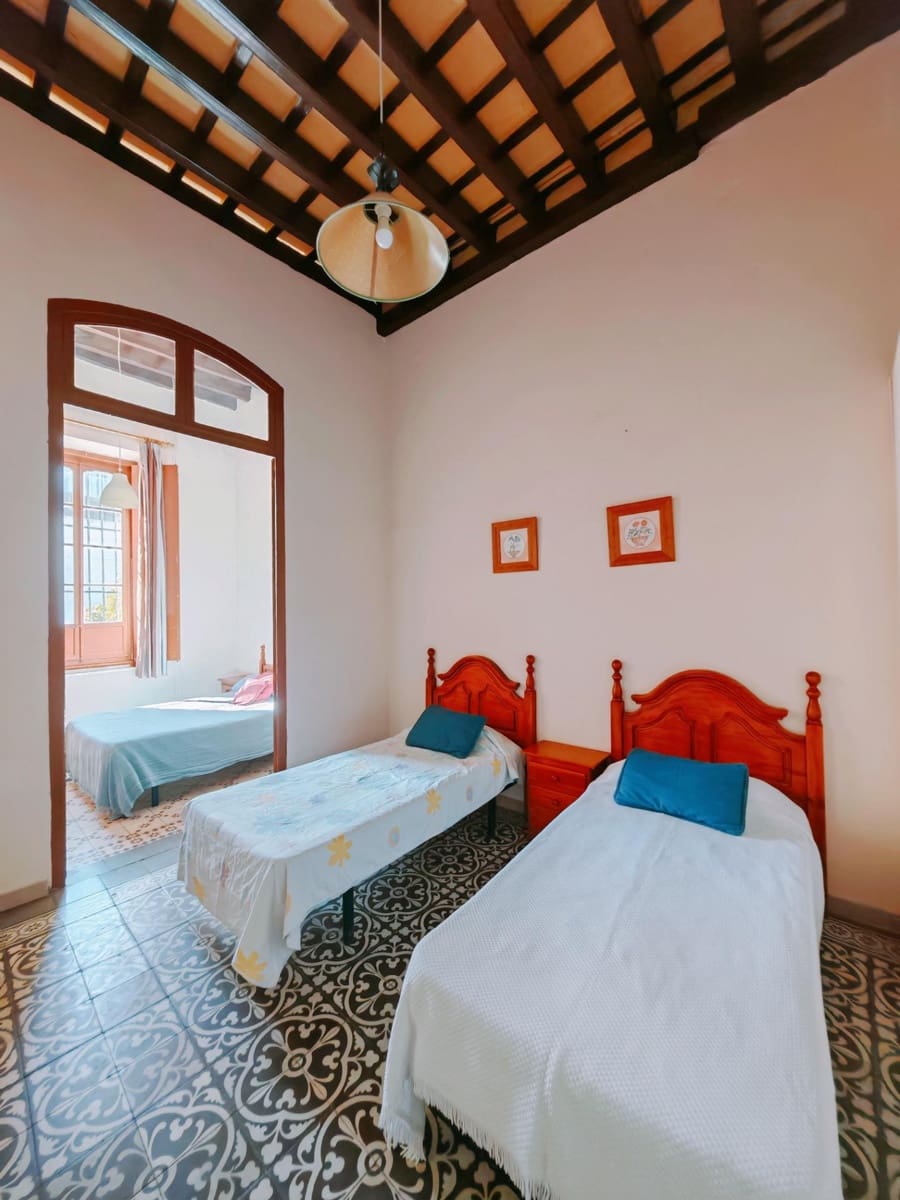 4 quarto Apartamento para venda em Chiclana de la Frontera - 209 000 € (Ref: 9625880)