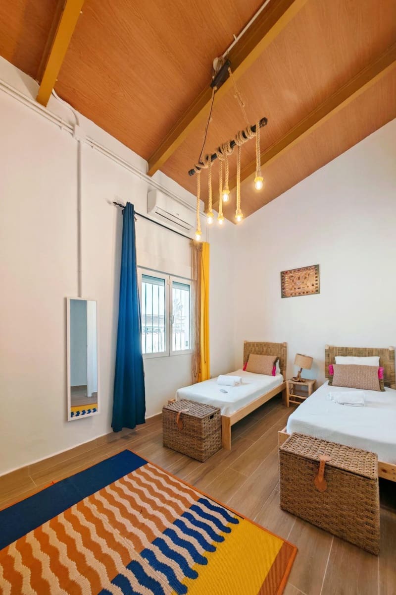 Chalet de 4 habitaciones en Chiclana de la Frontera en venta con piscina - 250.000 € (Ref: 9634490)