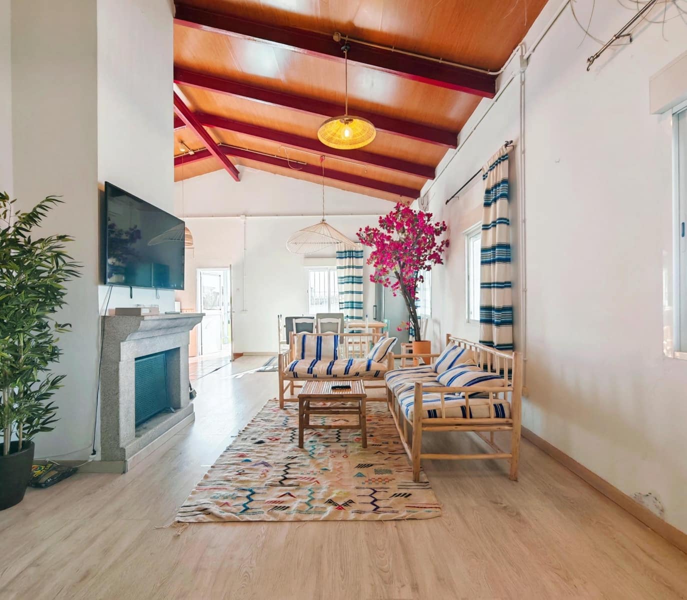 Chalet de 4 habitaciones en Chiclana de la Frontera en venta con piscina - 250.000 € (Ref: 9634490)