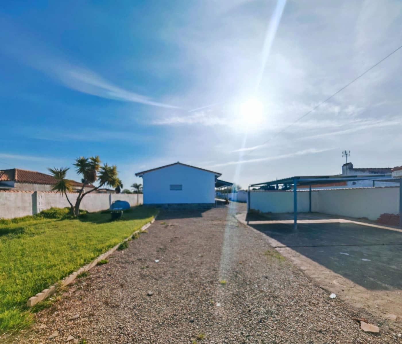 Chalet de 4 habitaciones en Chiclana de la Frontera en venta con piscina - 250.000 € (Ref: 9634490)