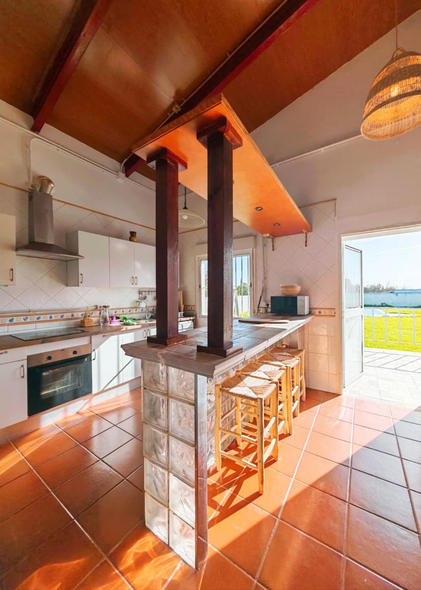 4 camera da letto Villa in vendita in Chiclana de la Frontera con piscina garage - 270.000 € (Rif: 9634490)