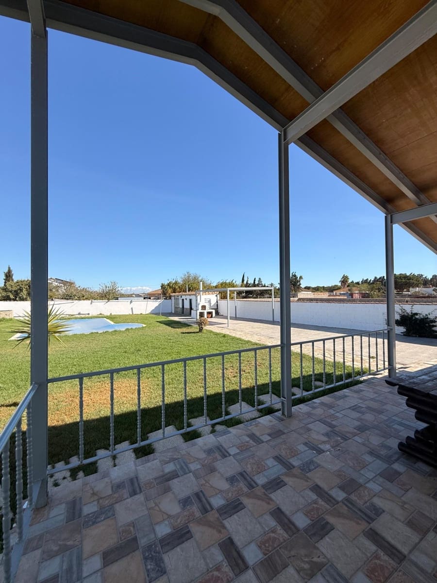 4 camera da letto Villa in vendita in Chiclana de la Frontera con piscina garage - 270.000 € (Rif: 9634490)