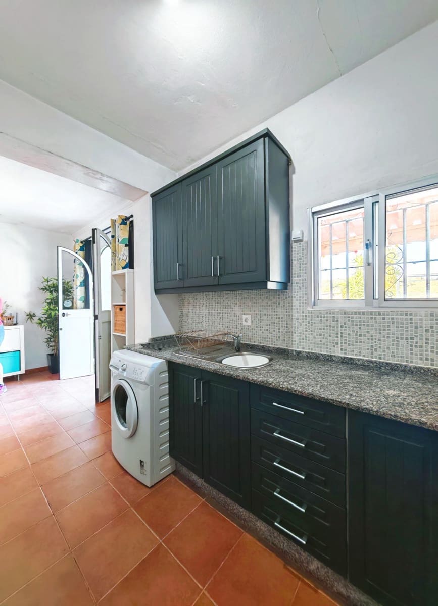 3 camera da letto Villa in vendita in Medina-Sidonia con piscina - 180.000 € (Rif: 9640386)