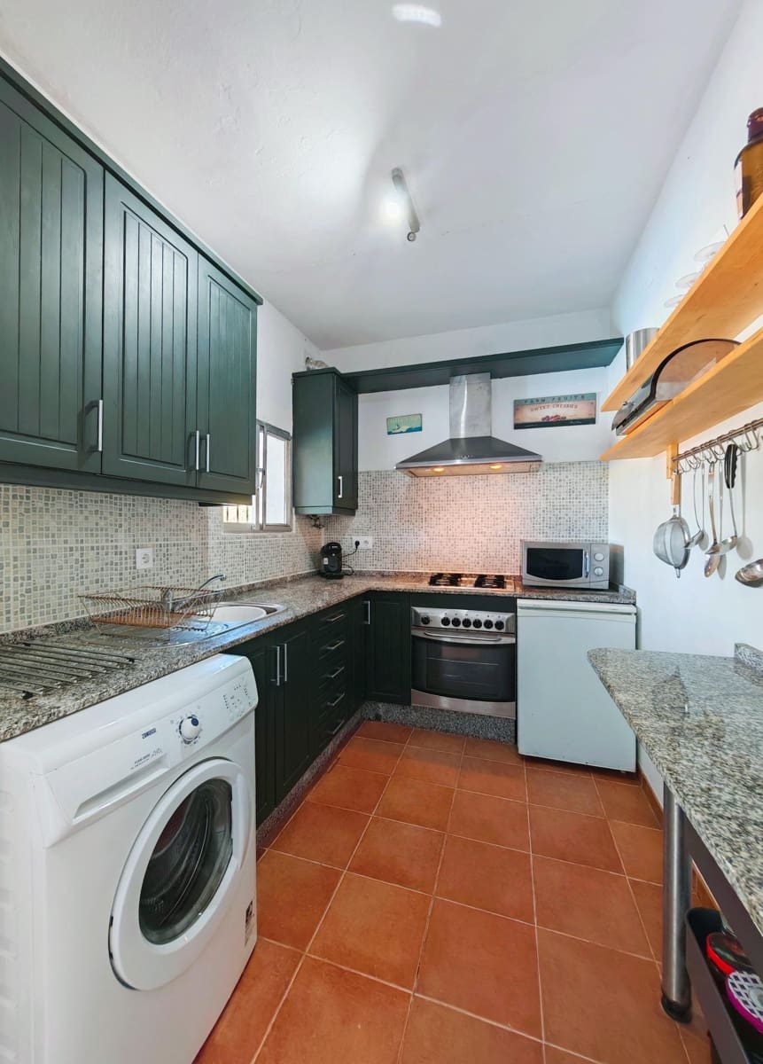 3 soveværelse Villa til salg i Medina-Sidonia med swimmingpool - € 129.950 (Ref: 9640386)