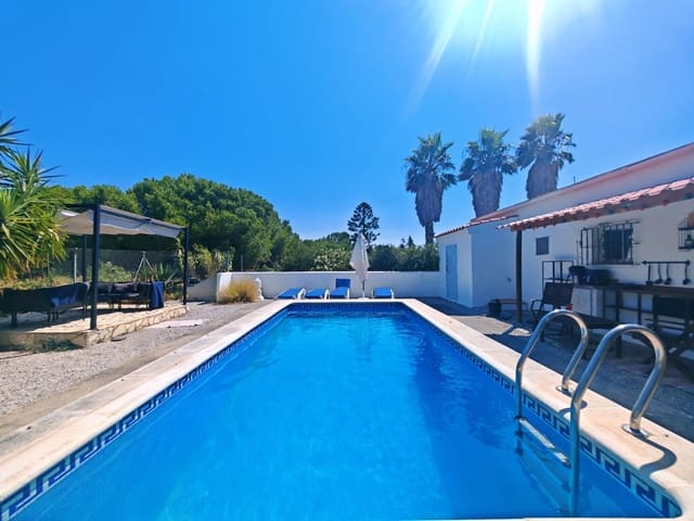 3 soveværelse Villa til salg i Medina-Sidonia med swimmingpool - € 129.950 (Ref: 9640386)