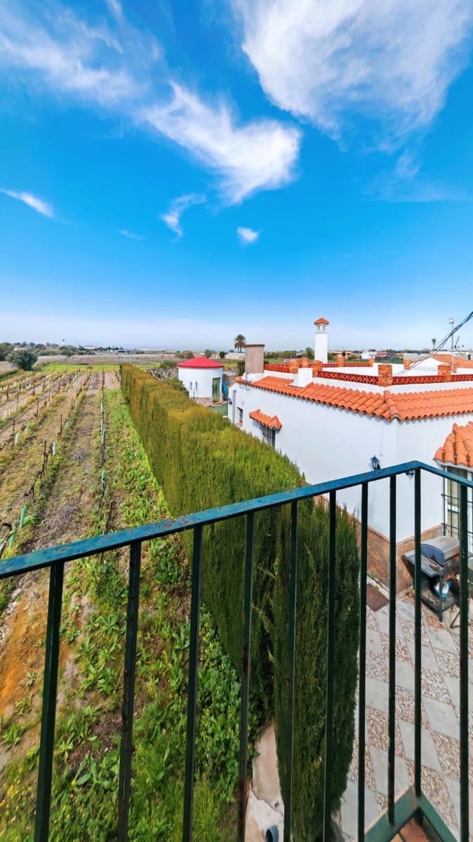 3 sypialnia Willa na sprzedaż w El Puerto de Santa Maria z basenem garażem - 437 000 € (Ref: 9656256)