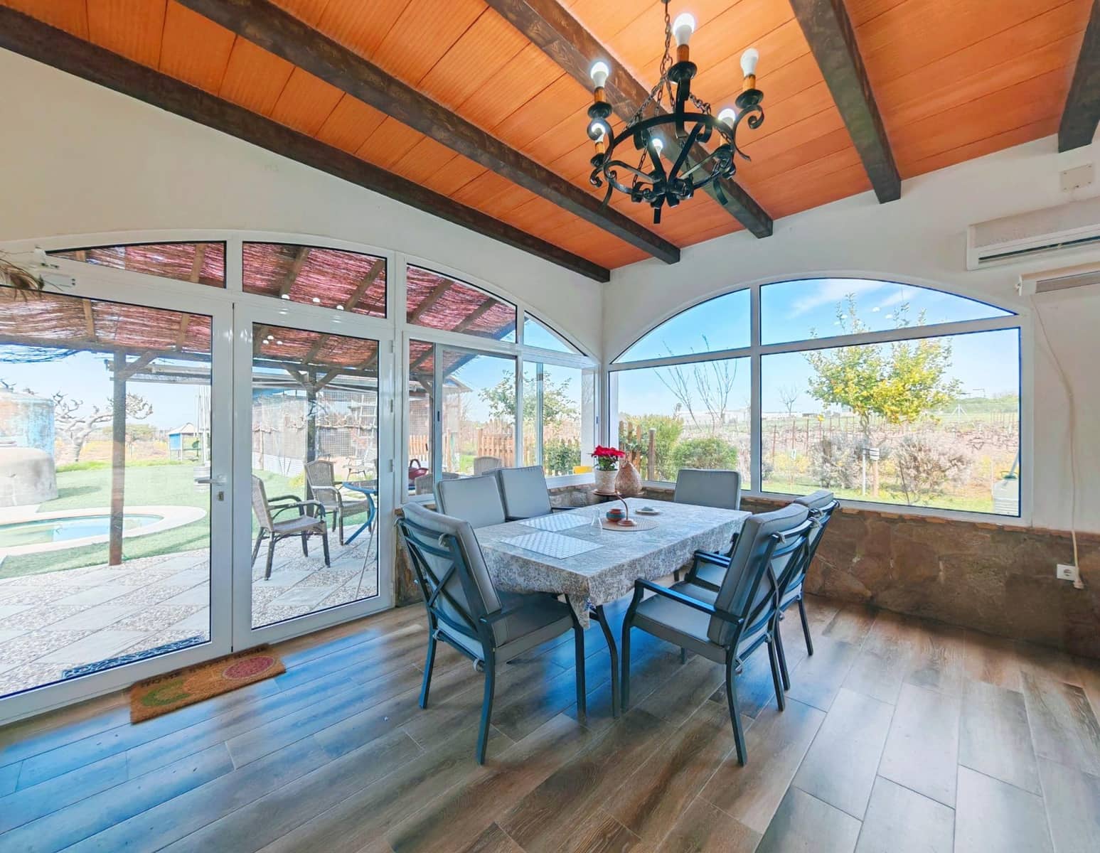 3 sypialnia Willa na sprzedaż w El Puerto de Santa Maria z basenem garażem - 437 000 € (Ref: 9656256)