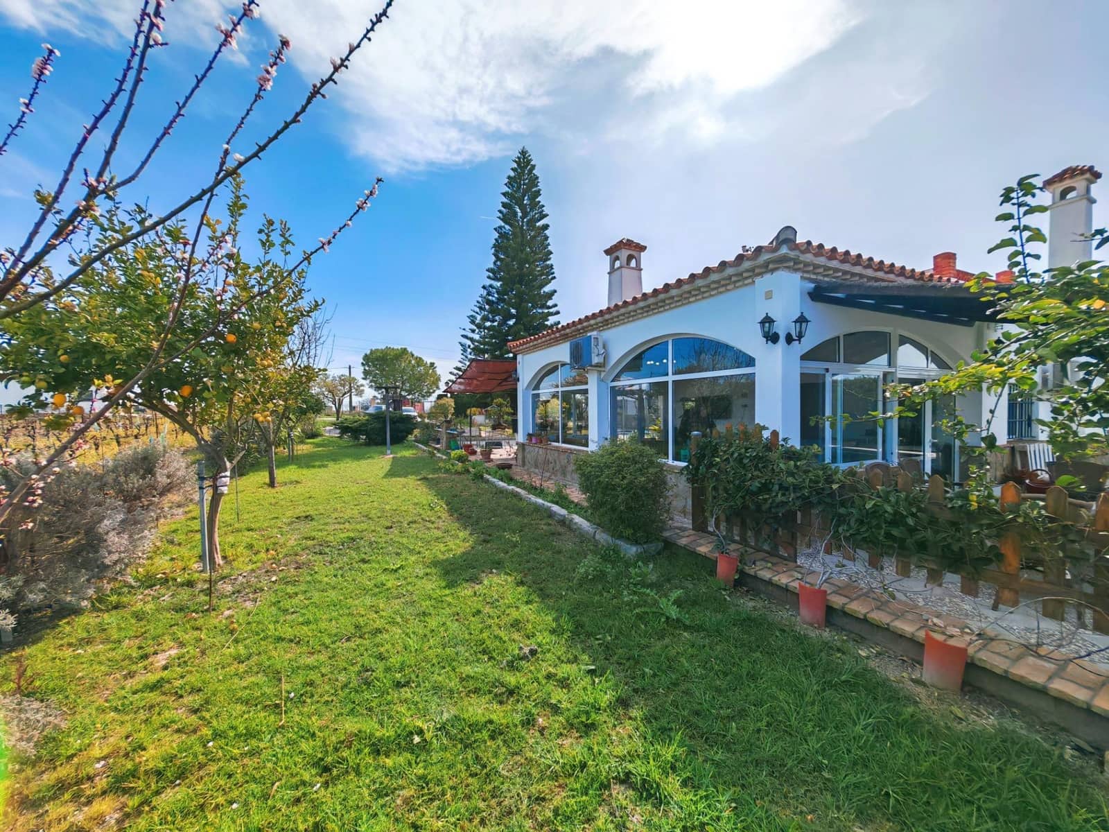 3 sypialnia Willa na sprzedaż w El Puerto de Santa Maria z basenem garażem - 437 000 € (Ref: 9656256)