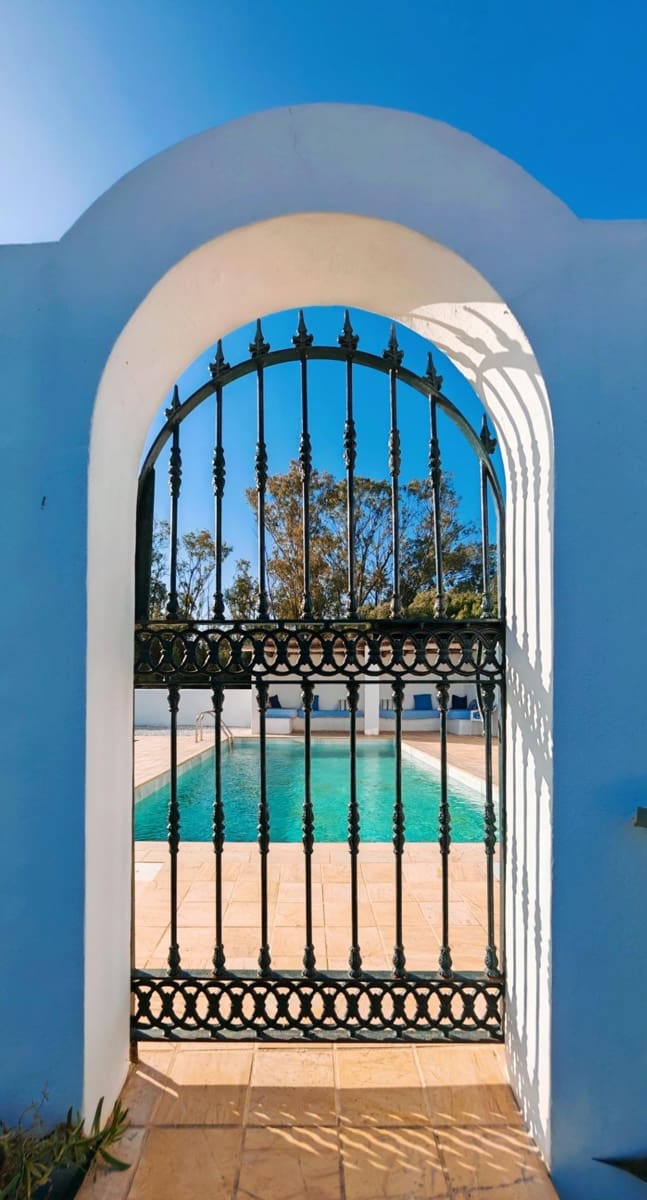 7 bedroom Villa for sale in Barbate with pool garage - € 565,000 (Ref: 9690947)