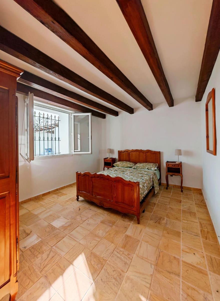 7 bedroom Villa for sale in Barbate with pool garage - € 565,000 (Ref: 9690947)