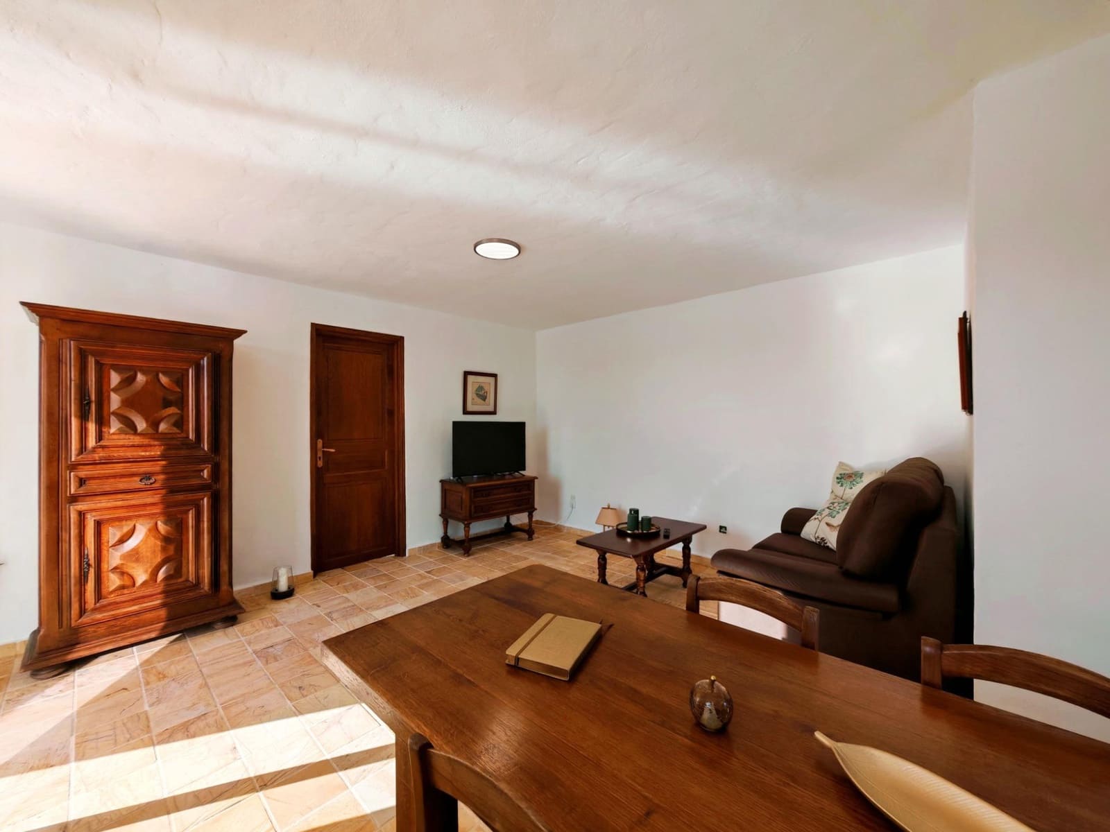 7 bedroom Villa for sale in Barbate with pool garage - € 565,000 (Ref: 9690947)