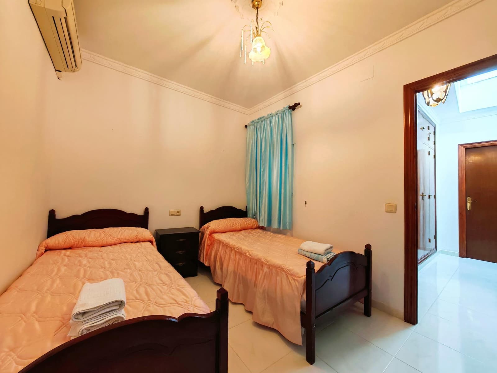 4 quarto Casa em Banda para venda em Vejer de la Frontera com garagem - 350 000 € (Ref: 9726782)