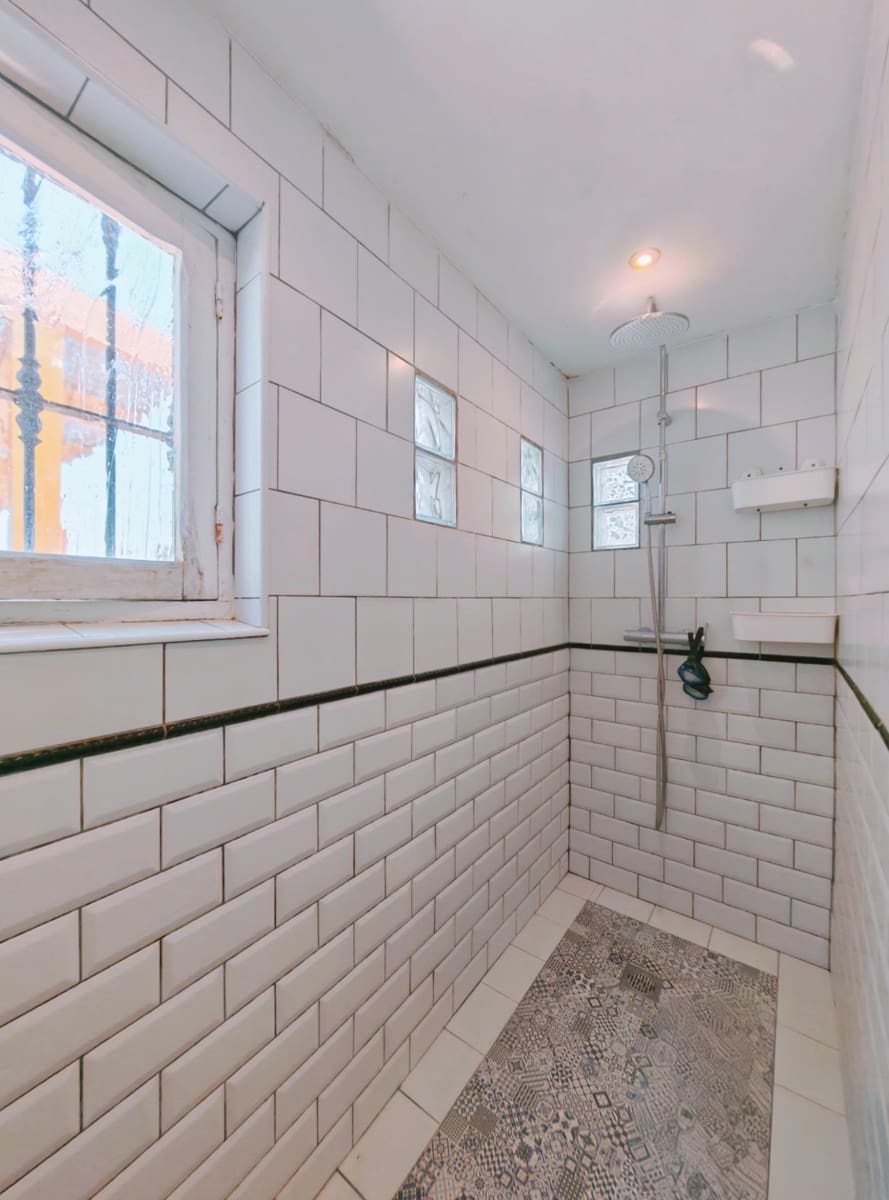 Chalet de 7 habitaciones en Chiclana de la Frontera en venta con piscina - 495.000 € (Ref: 9735703)