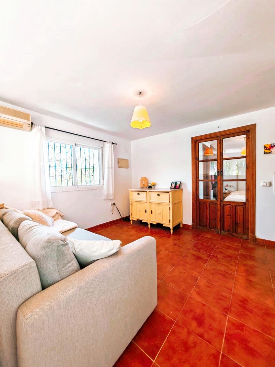 7 sypialnia Willa na sprzedaż w Chiclana de la Frontera z basenem garażem - 445 000 € (Ref: 9735703)