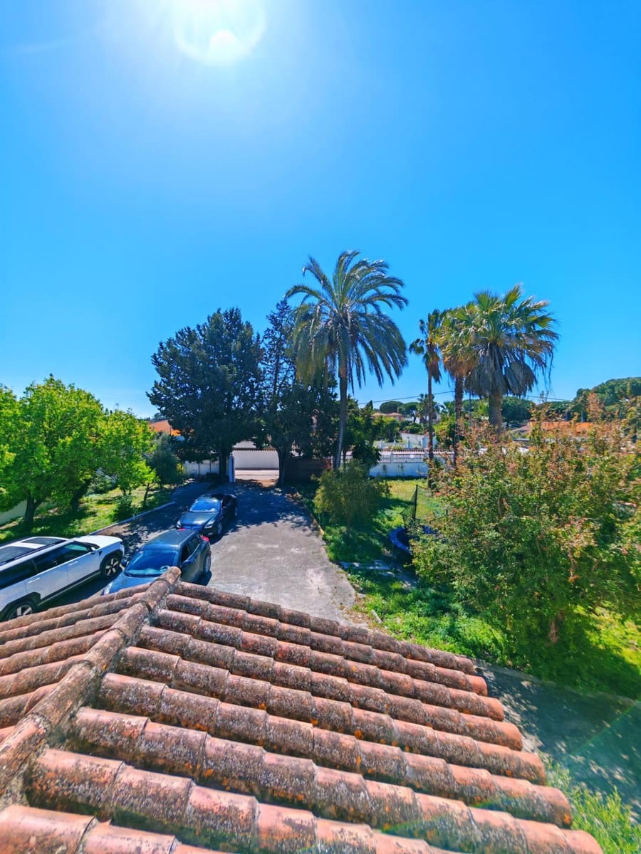 7 sypialnia Willa na sprzedaż w Chiclana de la Frontera z basenem garażem - 445 000 € (Ref: 9735703)
