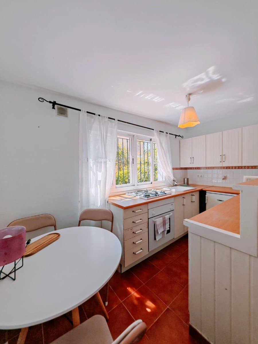 7 sypialnia Willa na sprzedaż w Chiclana de la Frontera z basenem garażem - 445 000 € (Ref: 9735703)