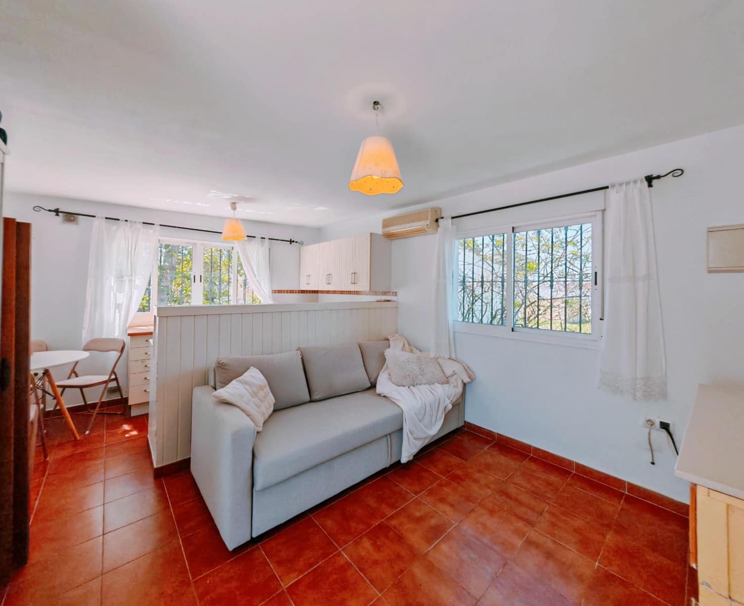 7 sypialnia Willa na sprzedaż w Chiclana de la Frontera z basenem garażem - 445 000 € (Ref: 9735703)