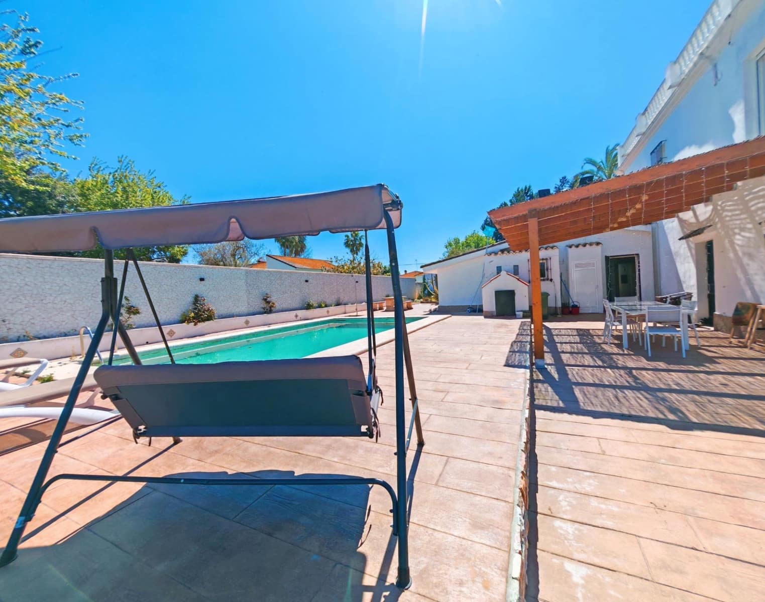 7 sypialnia Willa na sprzedaż w Chiclana de la Frontera z basenem garażem - 445 000 € (Ref: 9735703)