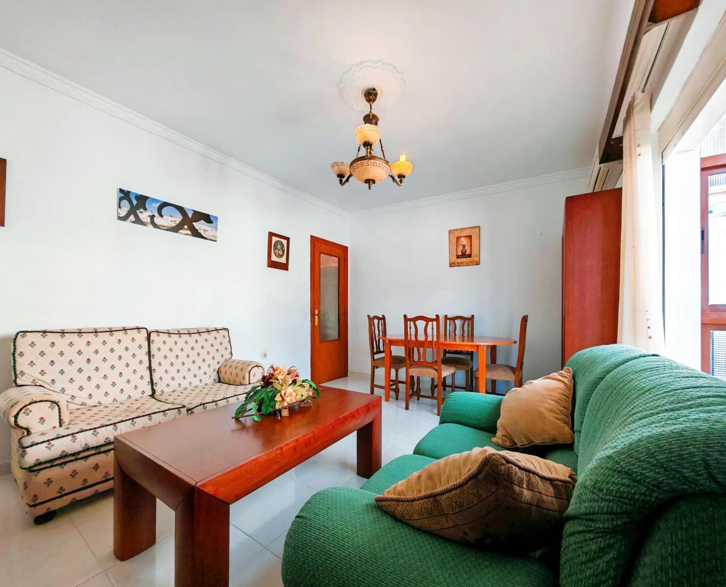 4 quarto Casa em Banda para venda em Vejer de la Frontera com garagem - 340 000 € (Ref: 9759129)