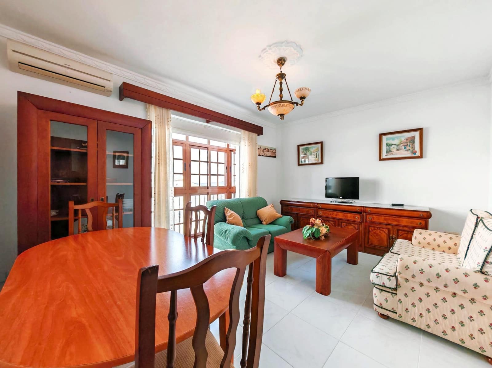 4 quarto Casa em Banda para venda em Vejer de la Frontera com garagem - 340 000 € (Ref: 9759129)