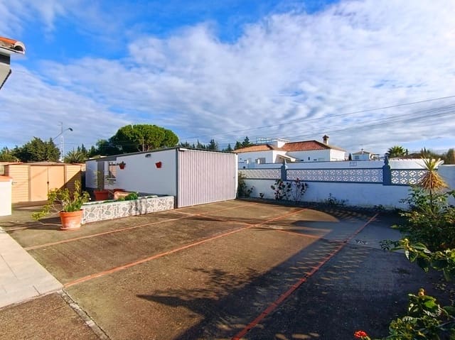 4 soveværelse Villa til salg i Chiclana de la Frontera med swimmingpool garage - € 295.000 (Ref: 9794828)