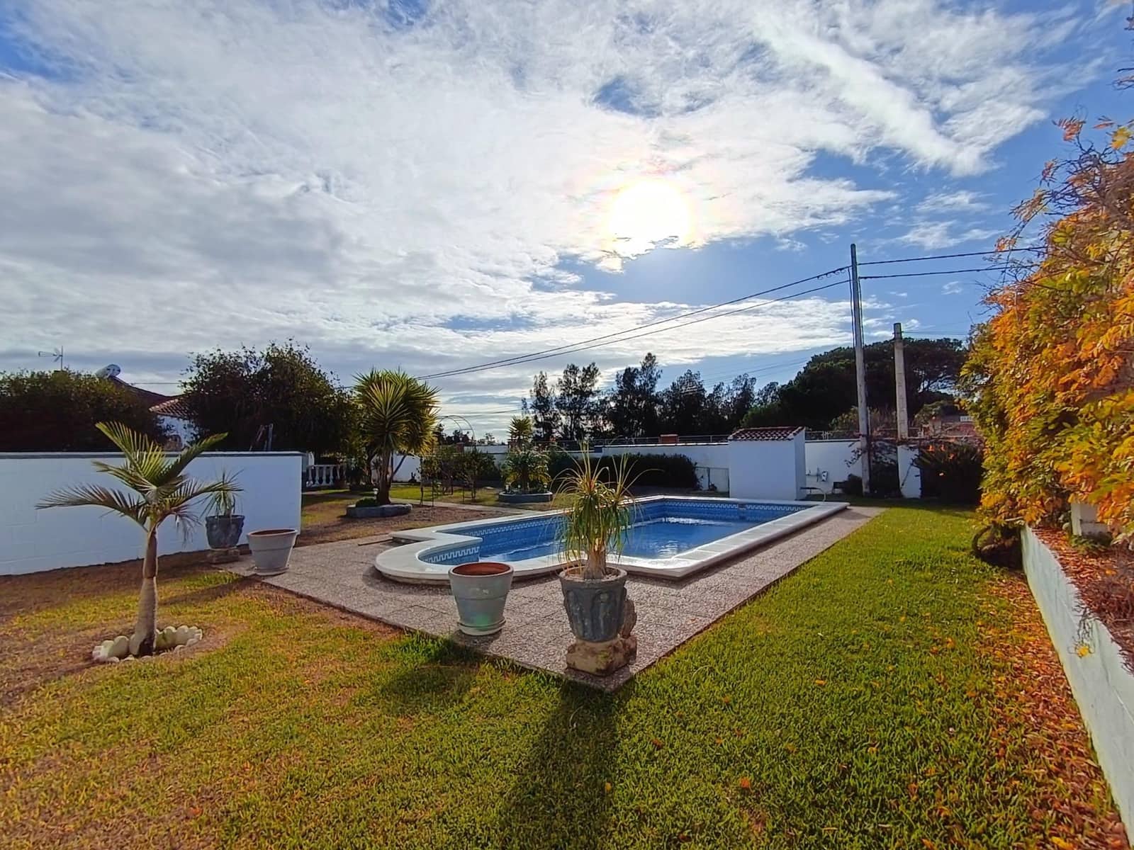 4 soveværelse Villa til salg i Chiclana de la Frontera med swimmingpool garage - € 295.000 (Ref: 9794828)