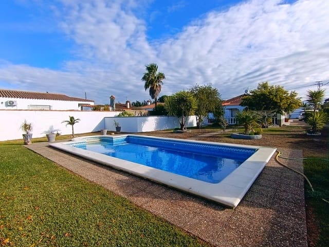 4 soveværelse Villa til salg i Chiclana de la Frontera med swimmingpool garage - € 295.000 (Ref: 9794828)