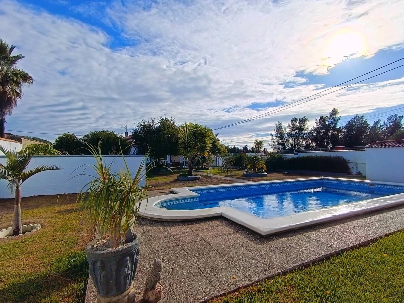 4 soveværelse Villa til salg i Chiclana de la Frontera med swimmingpool garage - € 295.000 (Ref: 9794828)