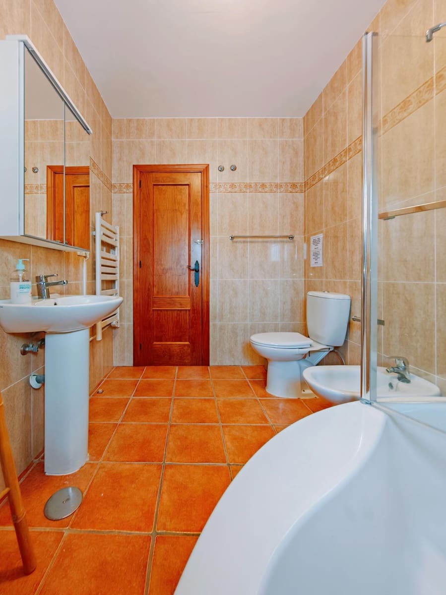 4 soveværelse Villa til salg i Chiclana de la Frontera med swimmingpool garage - € 362.000 (Ref: 9797250)