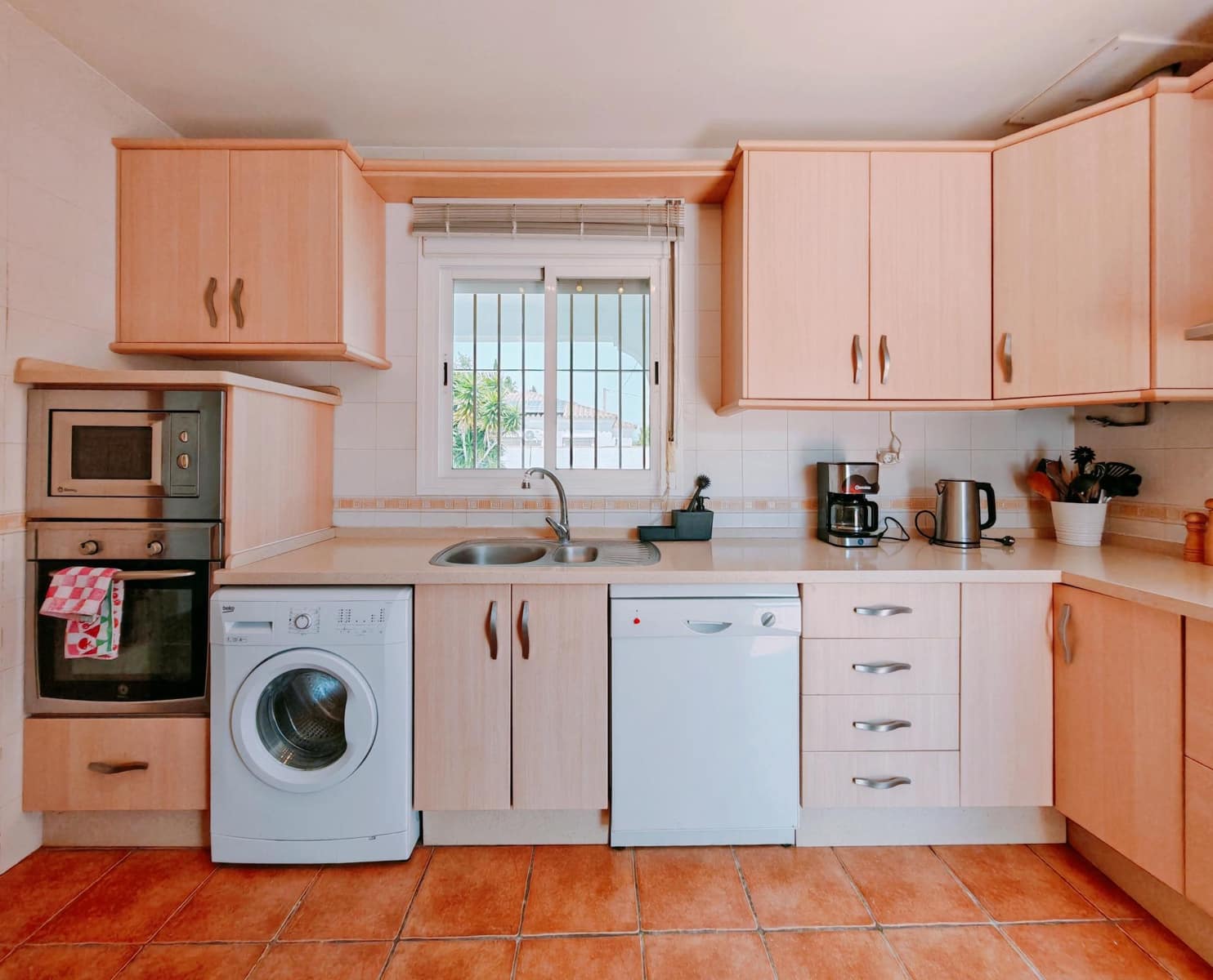 4 soveværelse Villa til salg i Chiclana de la Frontera med swimmingpool garage - € 362.000 (Ref: 9797250)