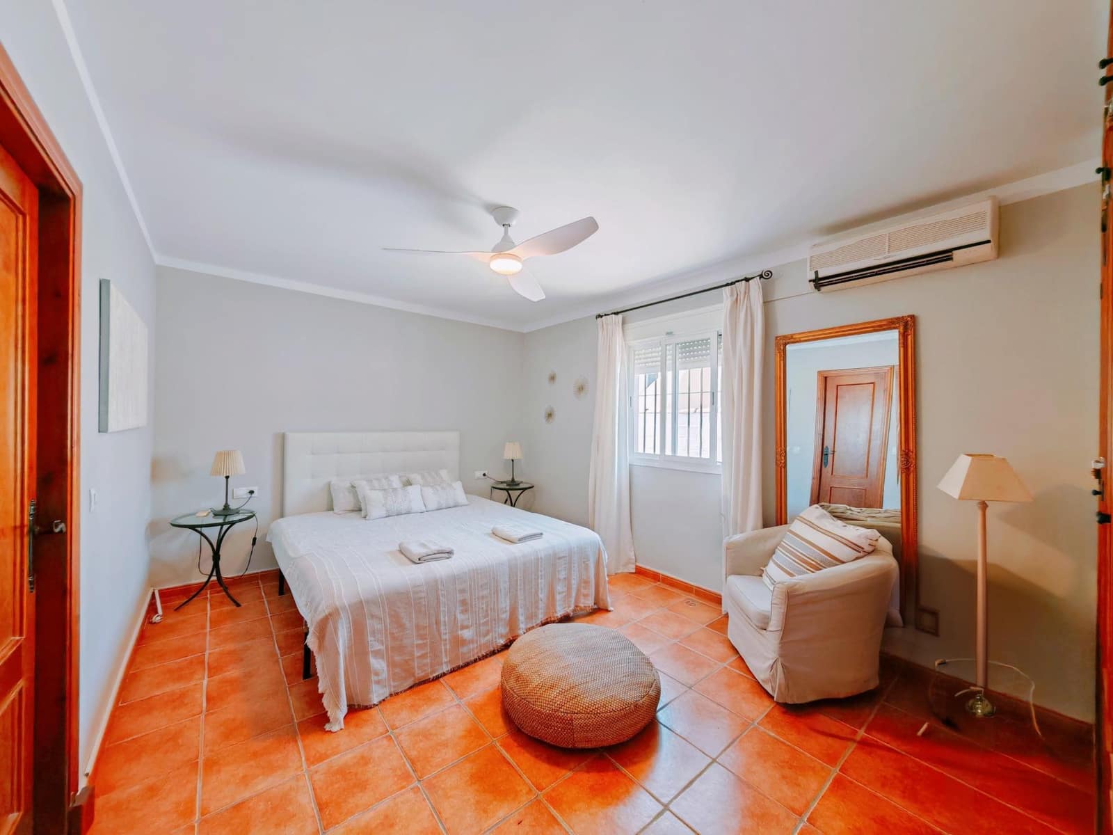 4 soveværelse Villa til salg i Chiclana de la Frontera med swimmingpool garage - € 362.000 (Ref: 9797250)