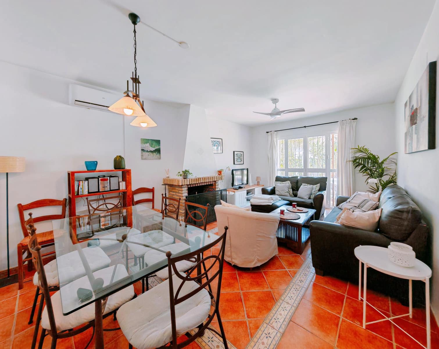 4 soveværelse Villa til salg i Chiclana de la Frontera med swimmingpool garage - € 362.000 (Ref: 9797250)