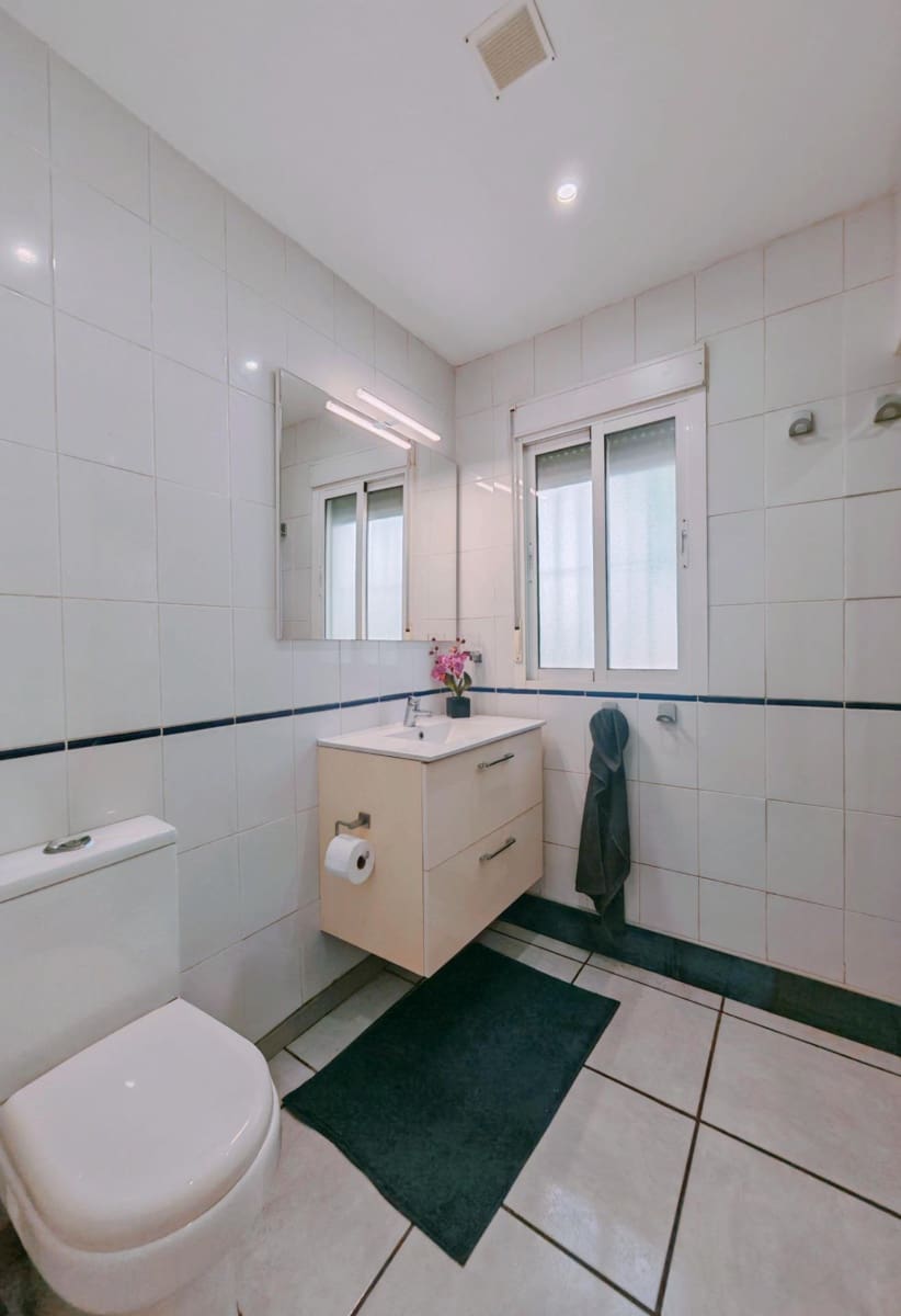 3 bedroom Villa for sale in Pago del Humo with pool - € 320,000 (Ref: 9839463)