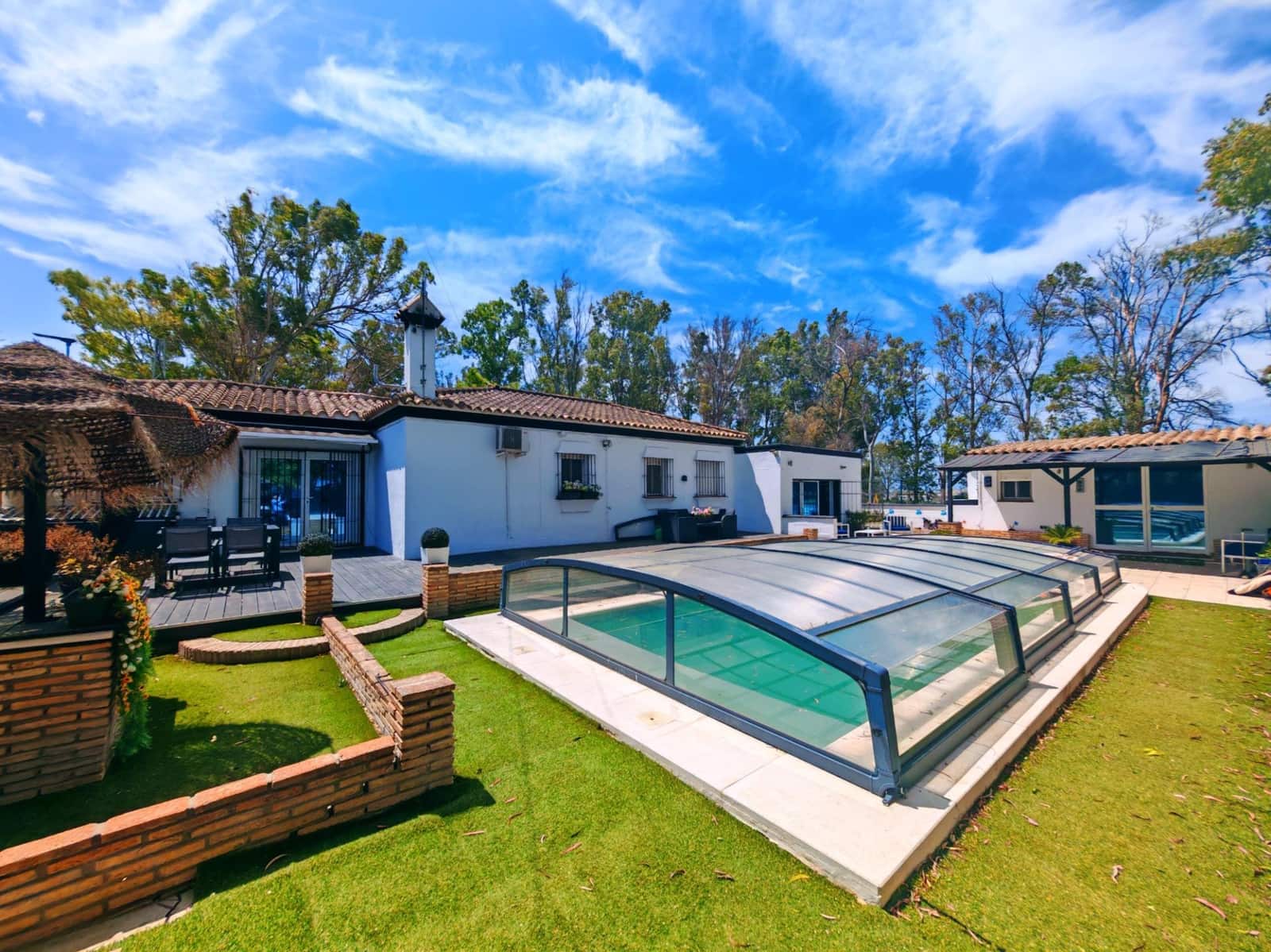 3 bedroom Villa for sale in Pago del Humo with pool - € 320,000 (Ref: 9839463)