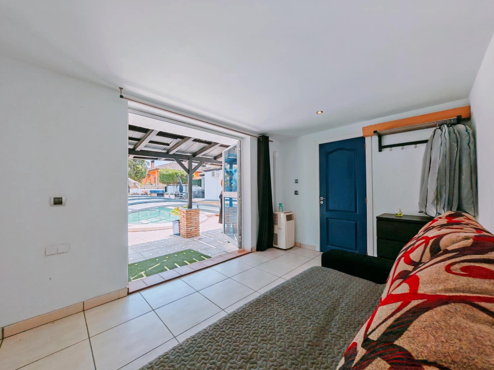 3 bedroom Villa for sale in Pago del Humo with pool - € 320,000 (Ref: 9839463)