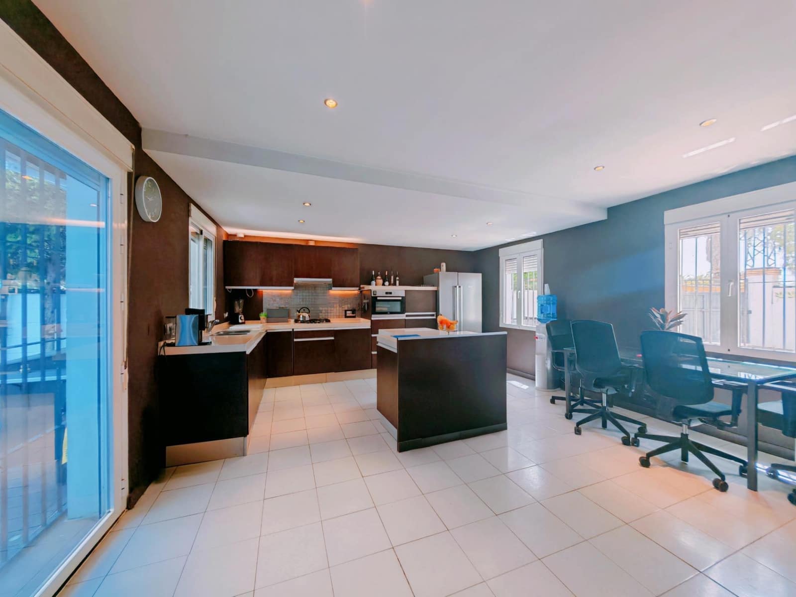 3 bedroom Villa for sale in Pago del Humo with pool - € 320,000 (Ref: 9839463)