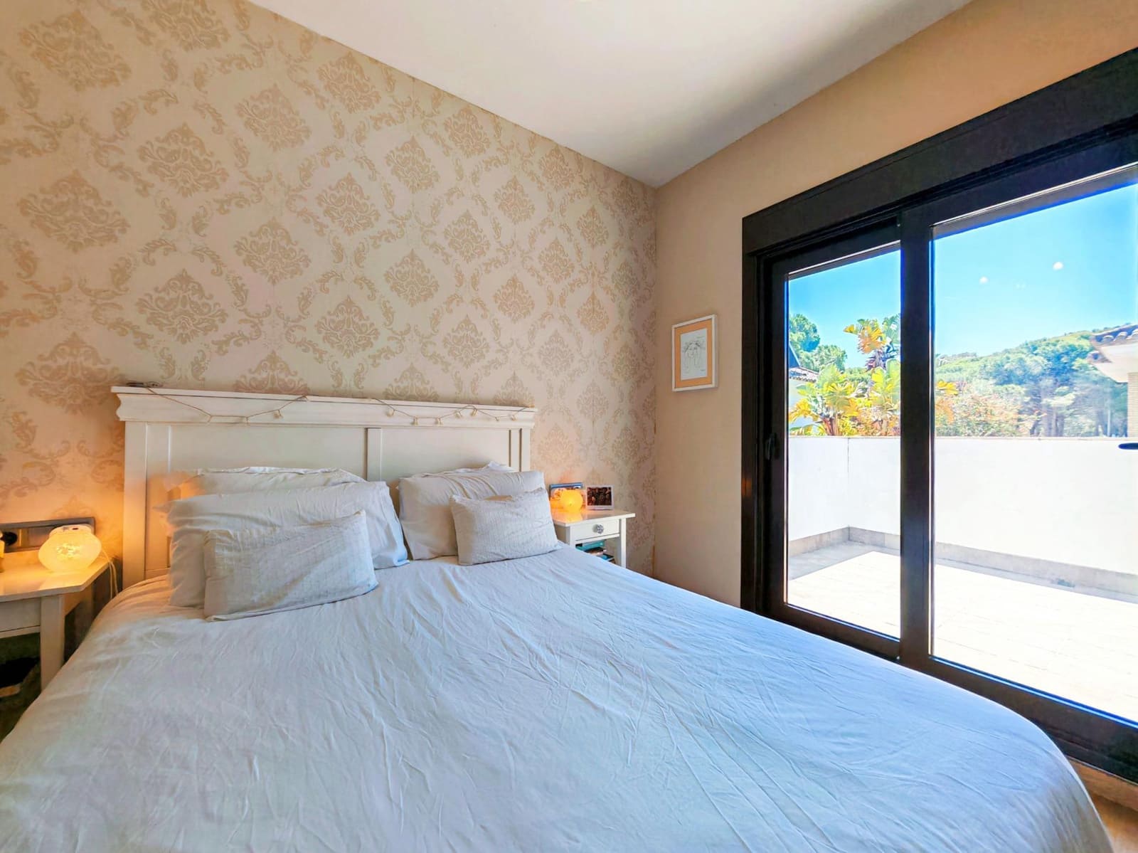 4 bedroom Villa for sale in Chiclana de la Frontera with pool garage - € 599,000 (Ref: 9855618)