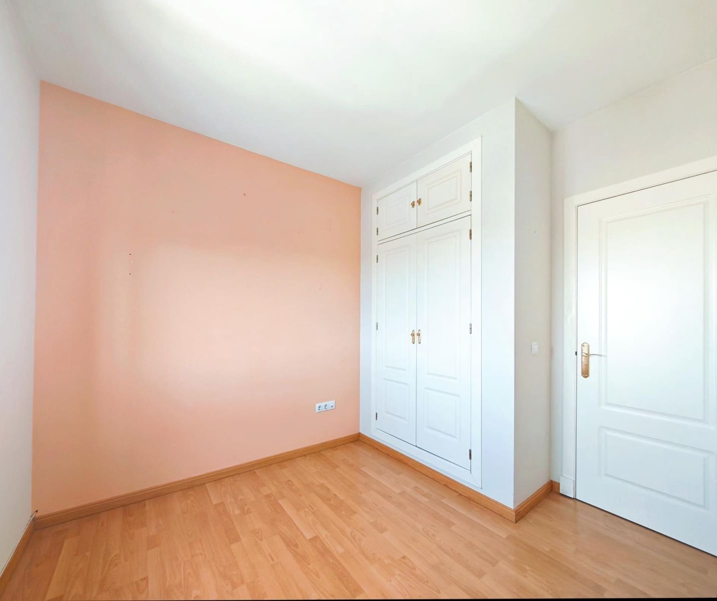 3 bedroom Penthouse for sale in Puerto Real with pool garage - € 345,000 (Ref: 9865361)