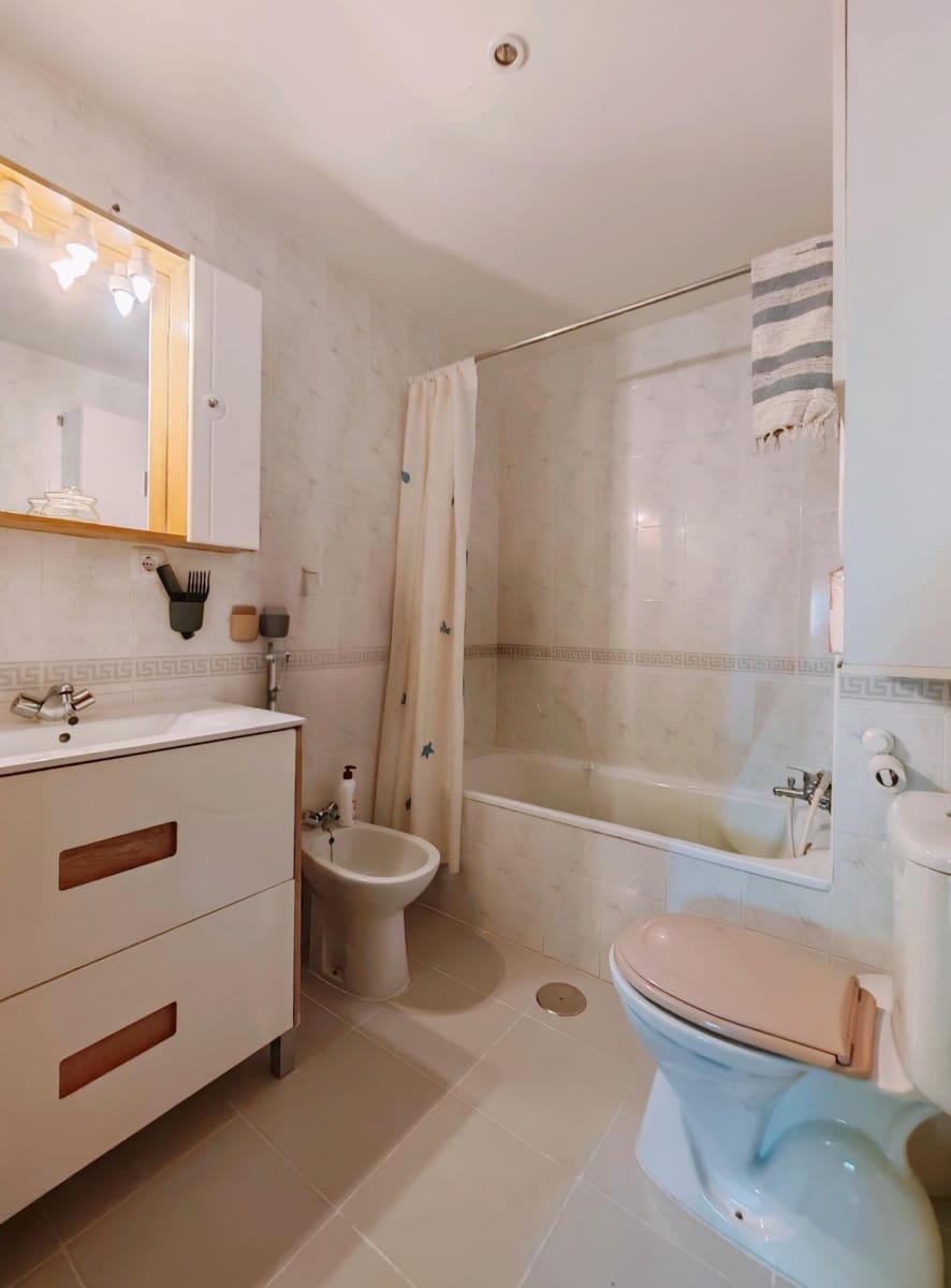 4 bedroom Flat for sale in Jerez de la Frontera with pool garage - € 182,000 (Ref: 9884952)
