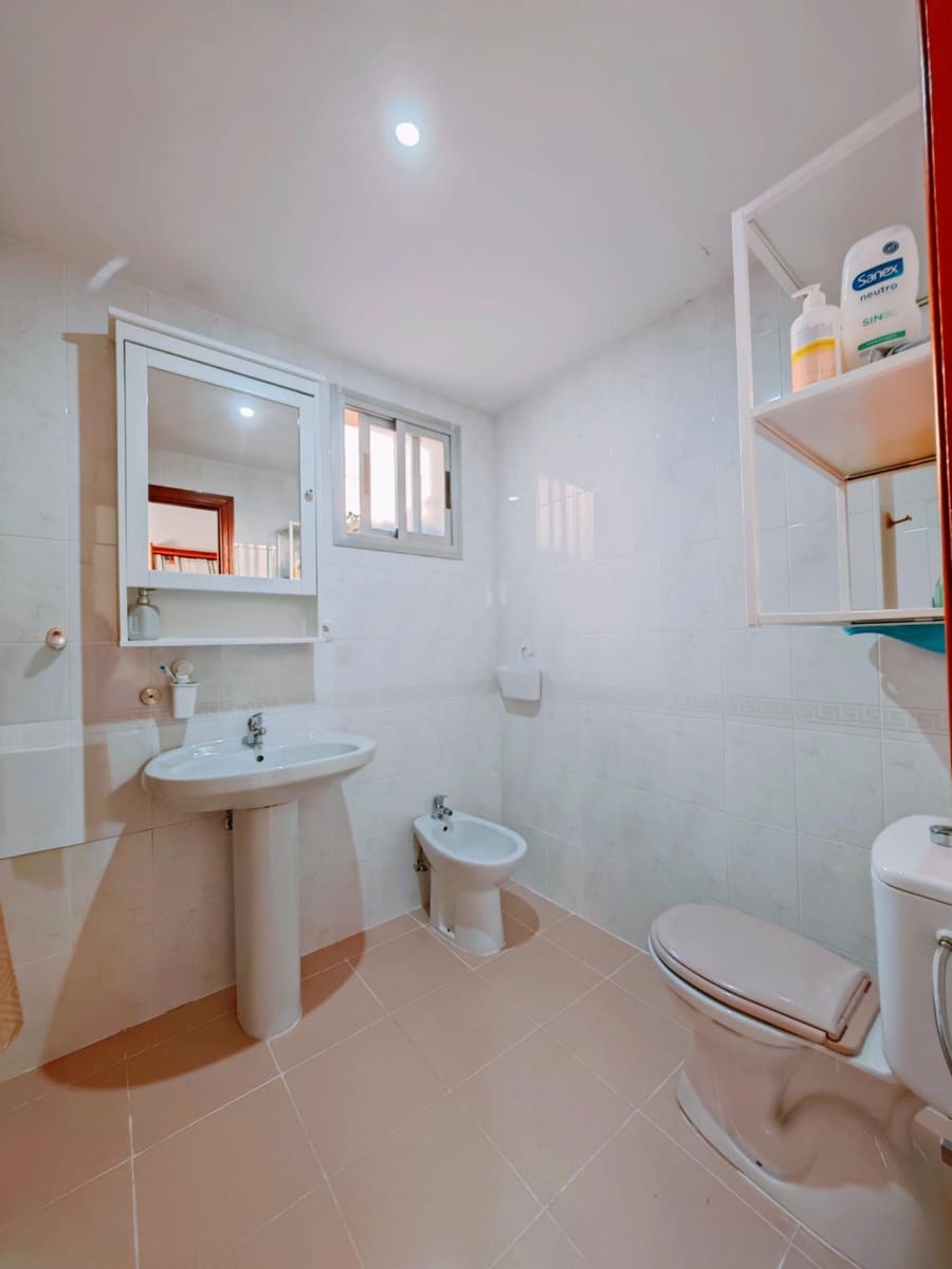 4 bedroom Flat for sale in Jerez de la Frontera with pool garage - € 182,000 (Ref: 9884952)