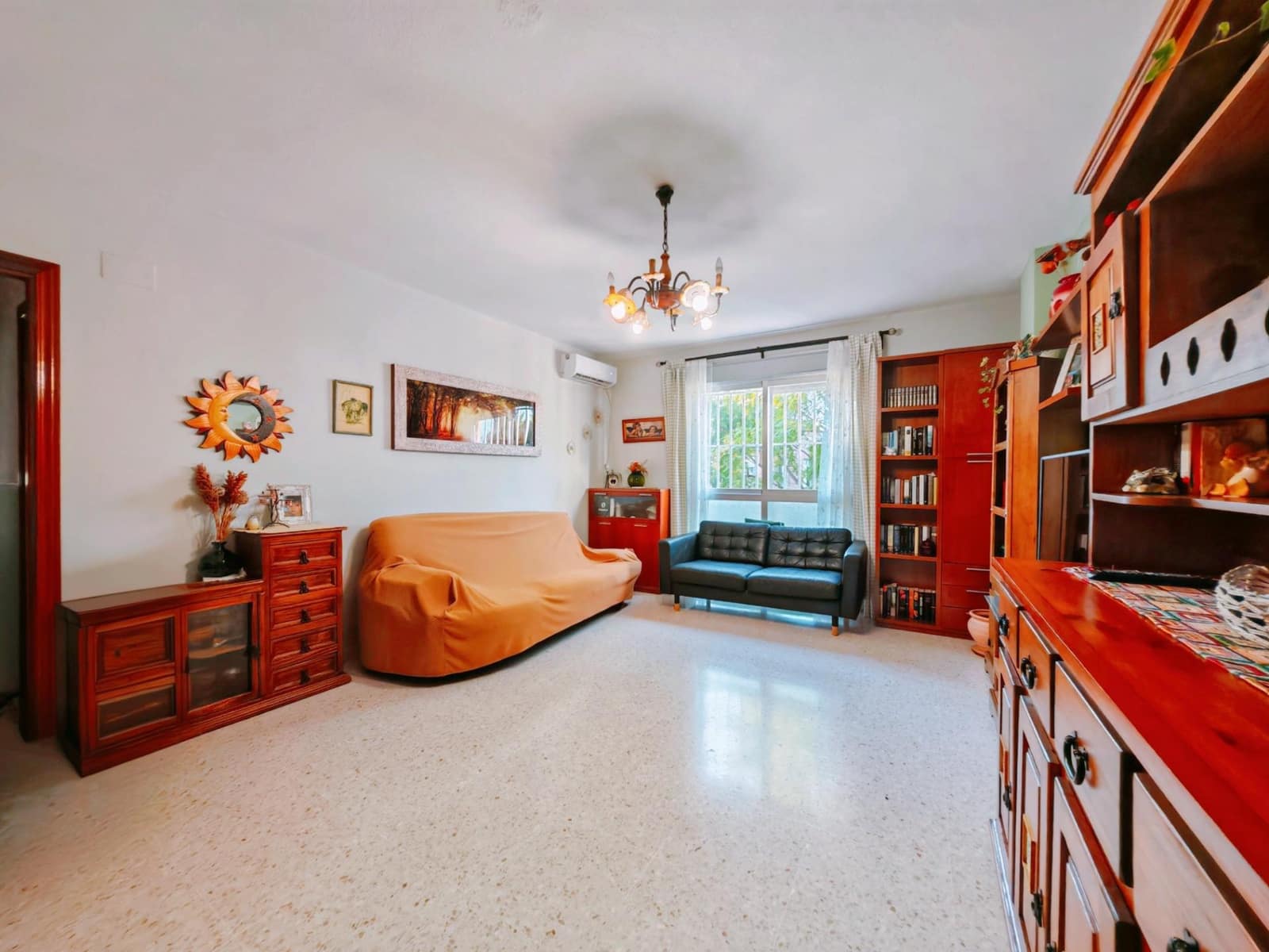 4 bedroom Flat for sale in Jerez de la Frontera with pool garage - € 182,000 (Ref: 9884952)