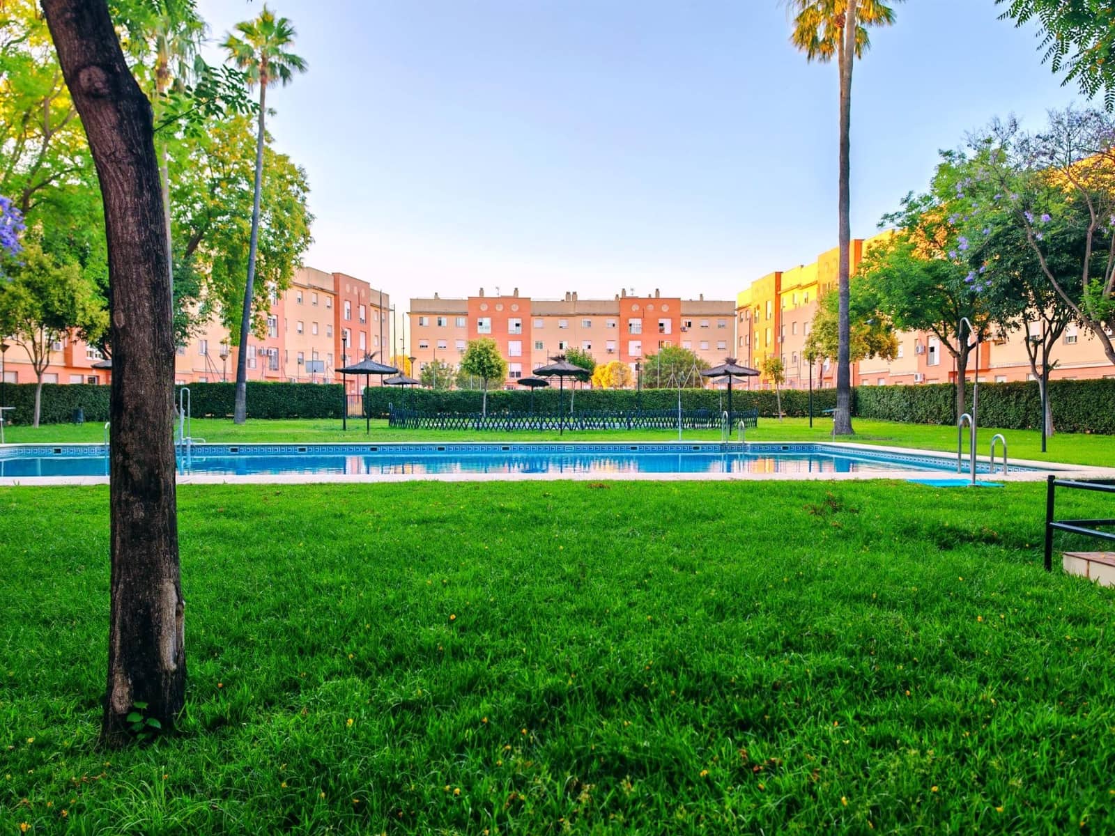 4 bedroom Flat for sale in Jerez de la Frontera with pool garage - € 182,000 (Ref: 9884952)
