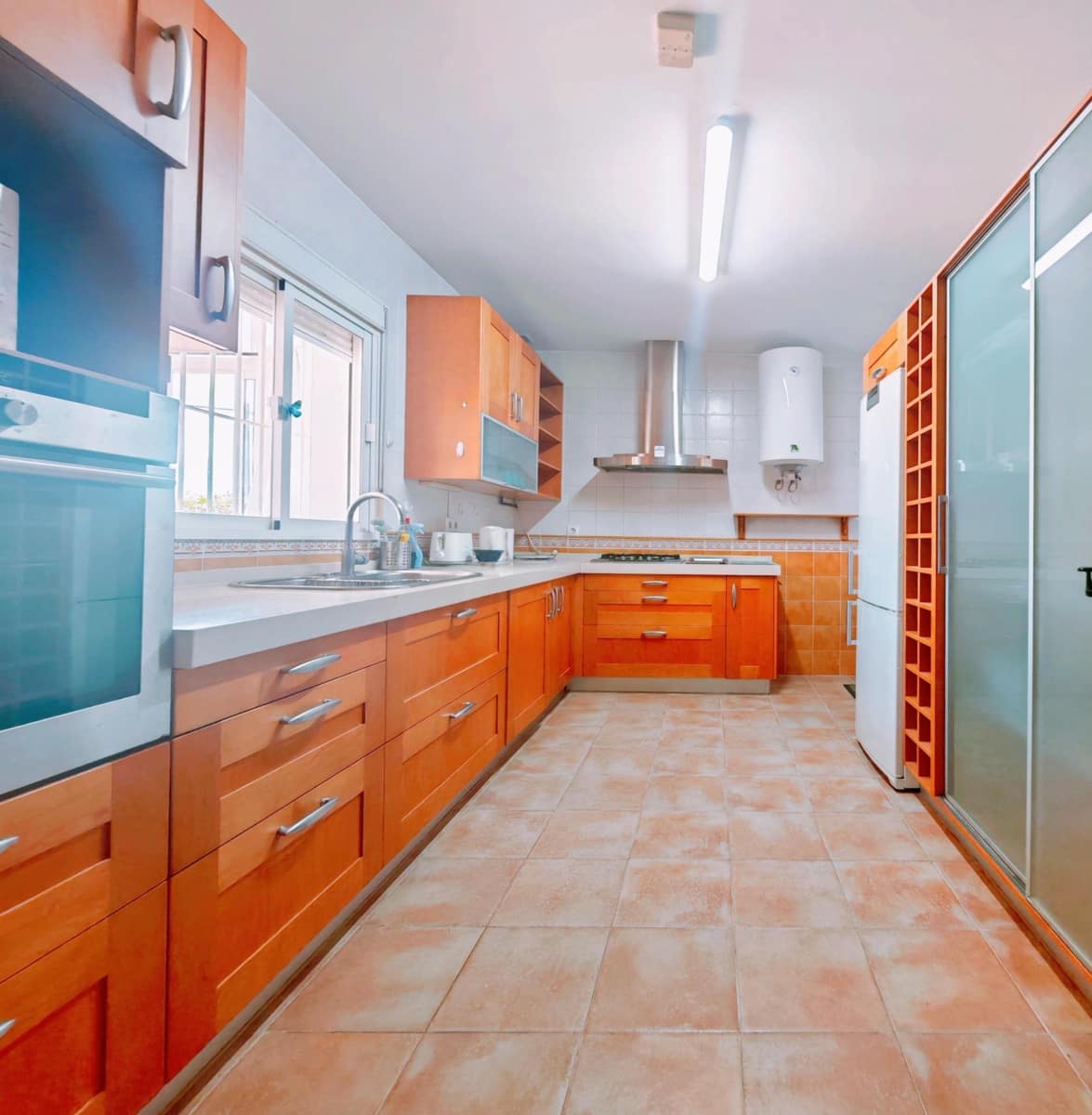 3 bedroom Villa for sale in El Puerto de Santa Maria with pool - € 235,000 (Ref: 9929516)