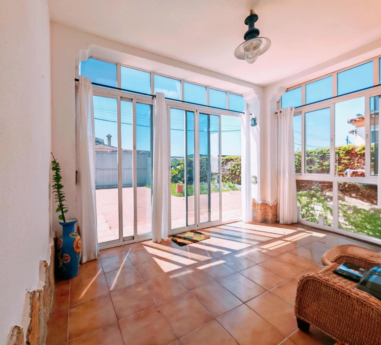 3 bedroom Villa for sale in El Puerto de Santa Maria with pool - € 235,000 (Ref: 9929516)