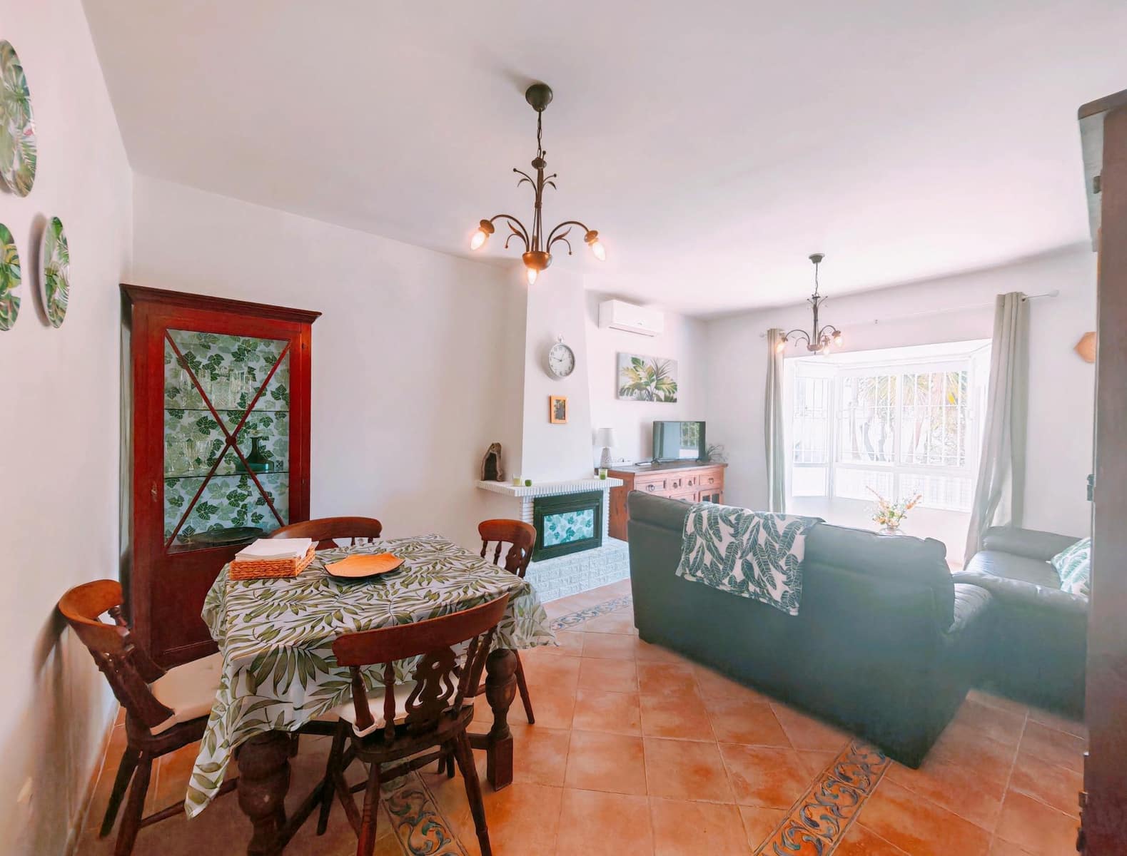 3 bedroom Villa for sale in El Puerto de Santa Maria with pool - € 235,000 (Ref: 9929516)