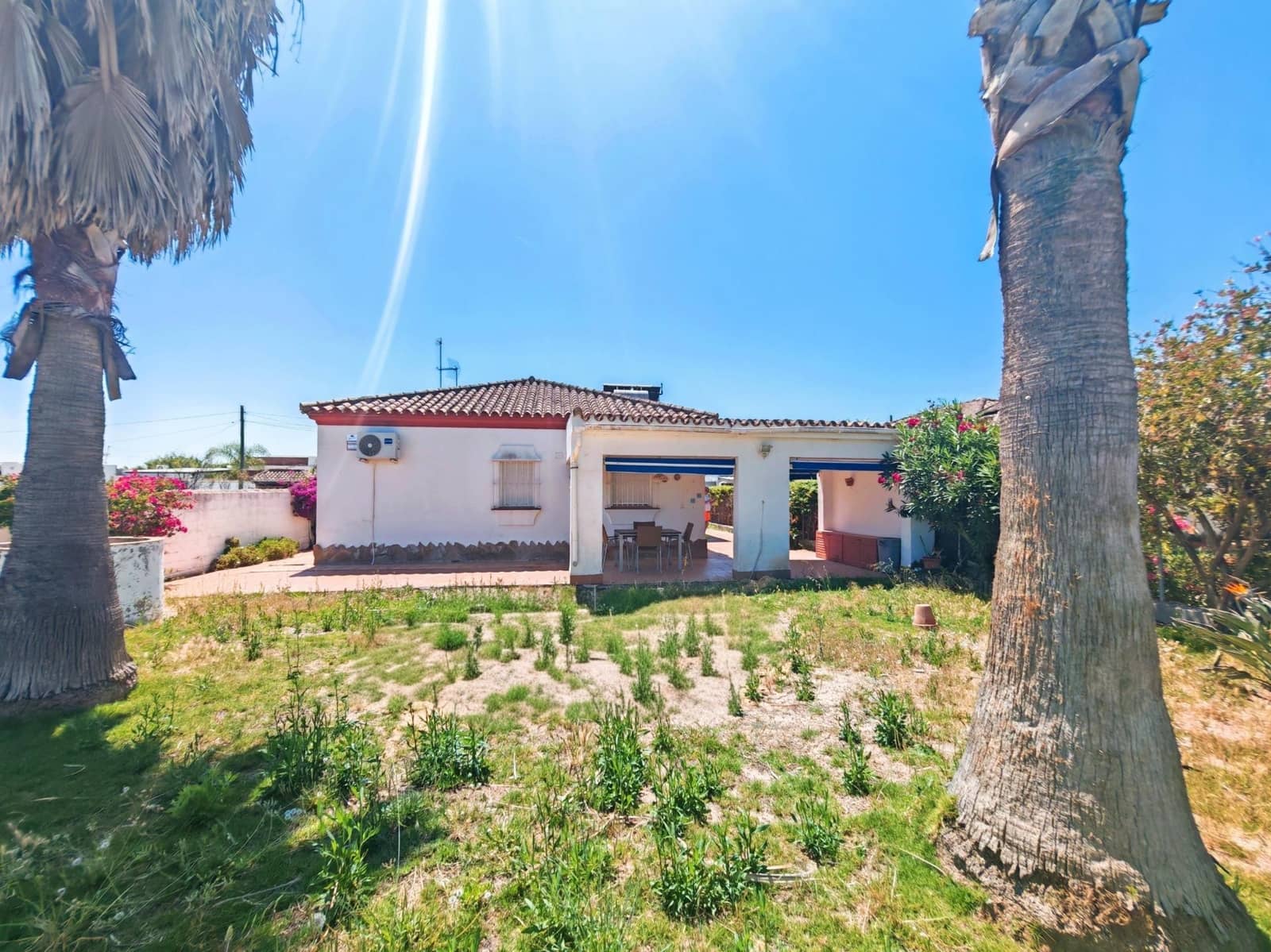 3 bedroom Villa for sale in El Puerto de Santa Maria with pool - € 235,000 (Ref: 9929516)