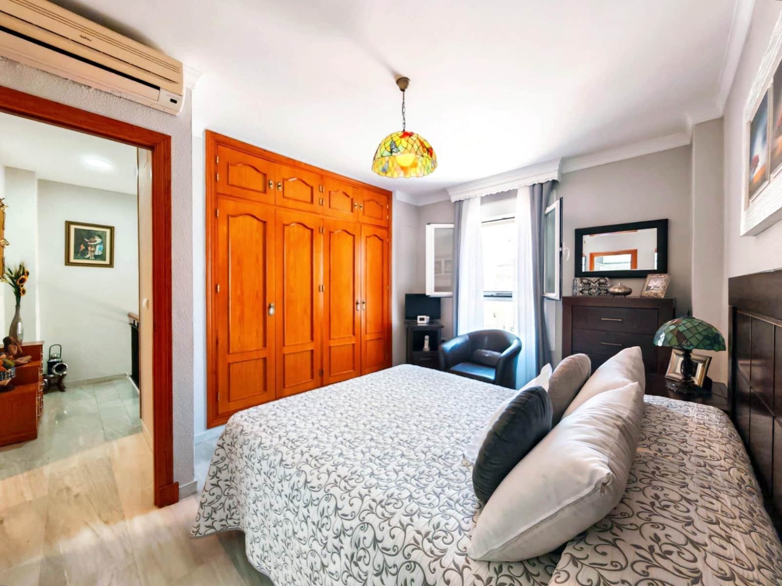 4 soverom Rekkehus til salgs i San Fernando med garasje - € 349 000 (Ref: 9940108)