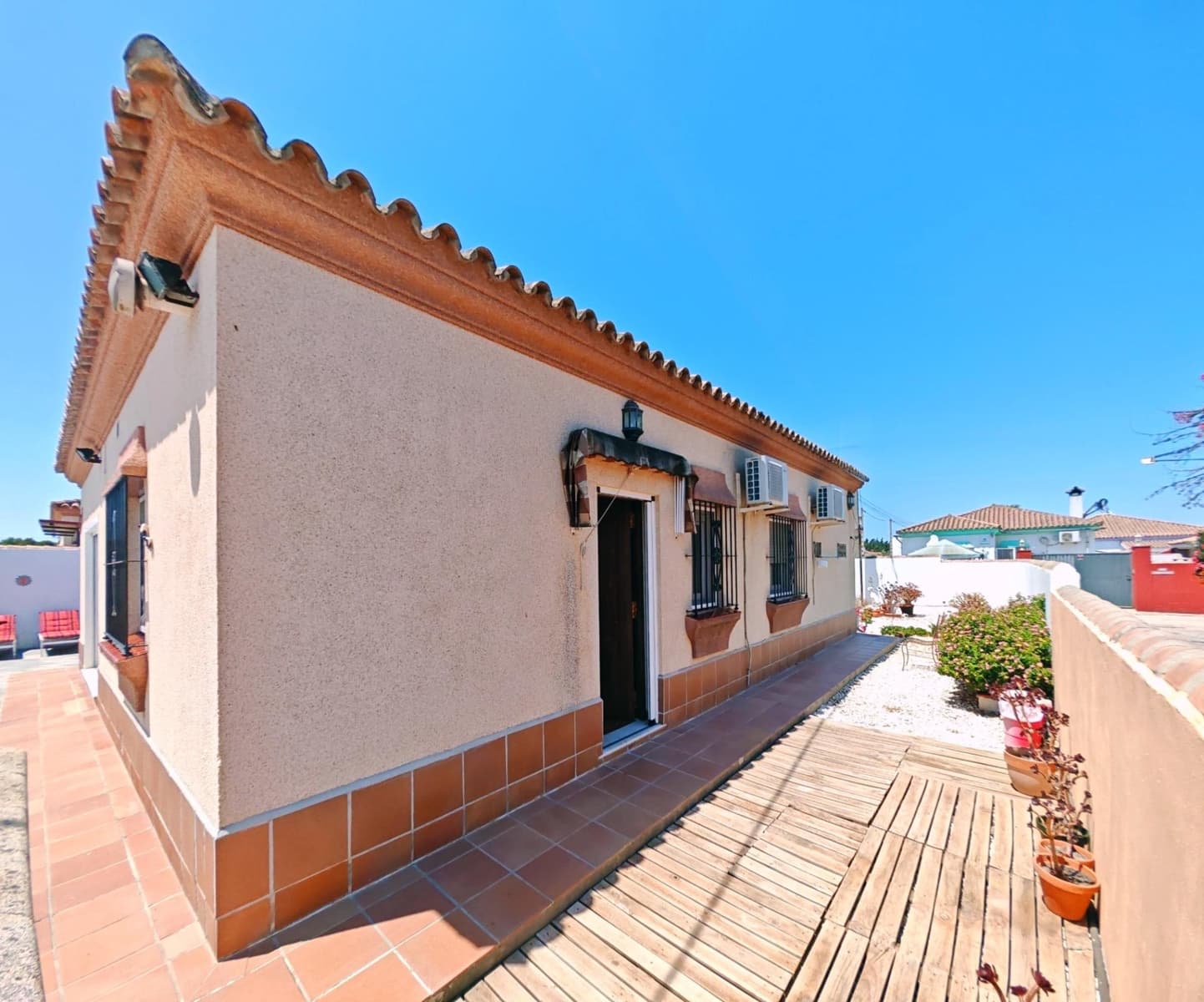3 soverom Villa til salgs i Chiclana de la Frontera med svømmebasseng - € 349 000 (Ref: 9942657)