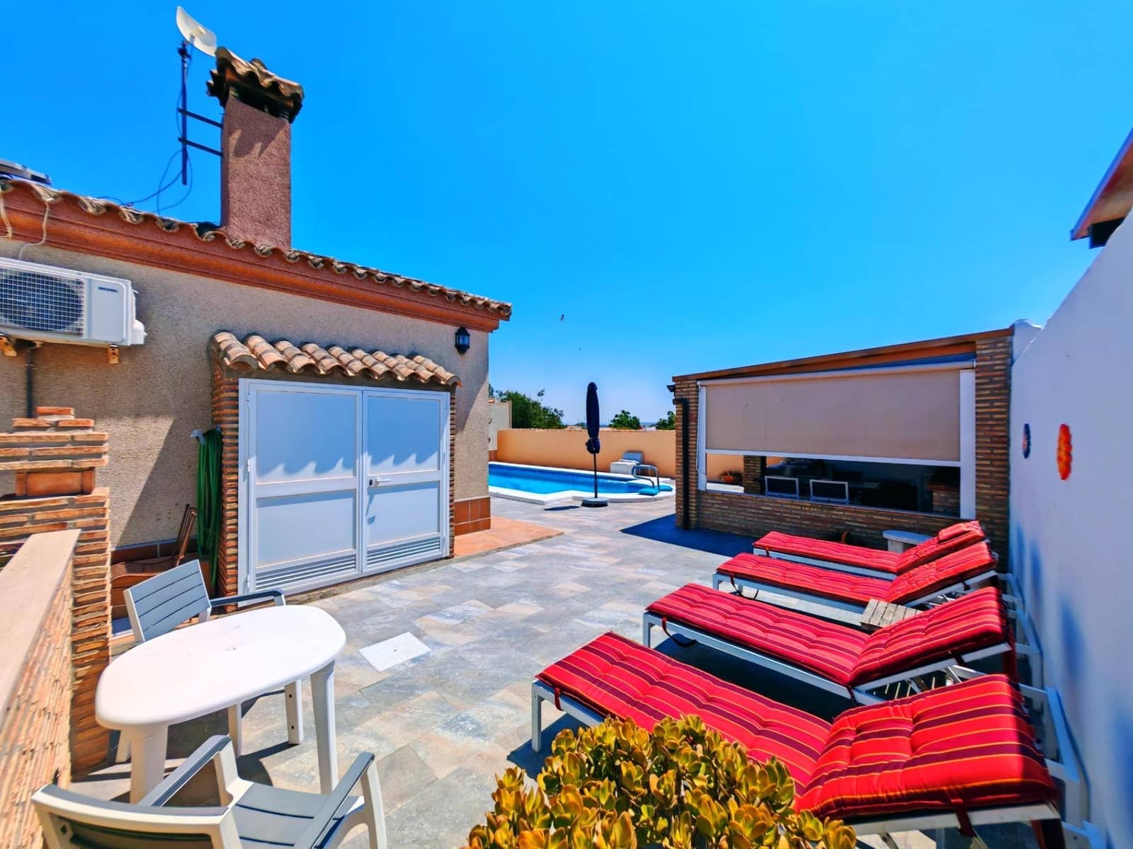 3 soverom Villa til salgs i Chiclana de la Frontera med svømmebasseng - € 349 000 (Ref: 9942657)